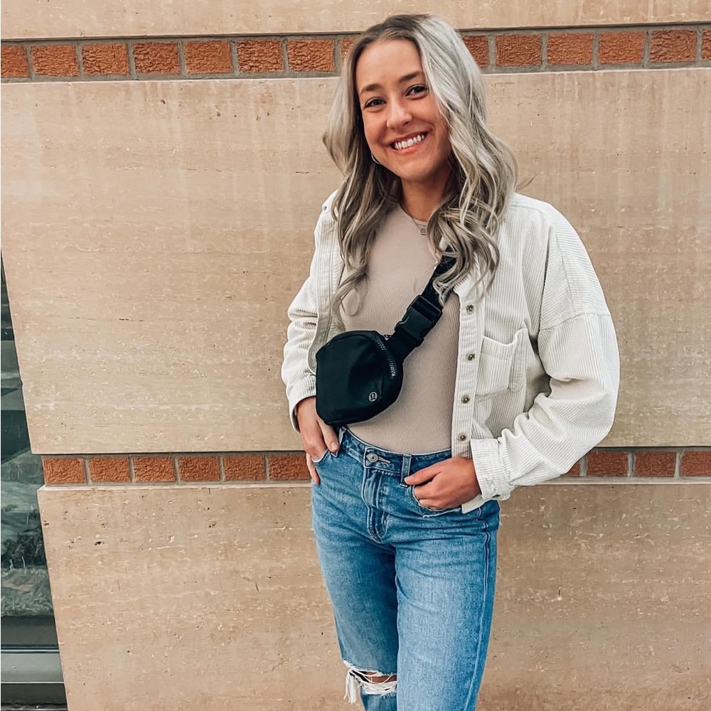 American Eagle Outfitters Cream Jean Jacket